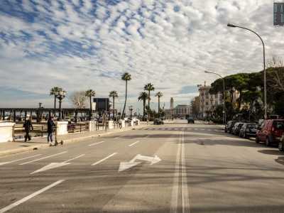 Il primo tratto a essere realizzato fu quello che oggi costeggia il quartiere Umbertino, compreso tra la fine di corso Cavour...